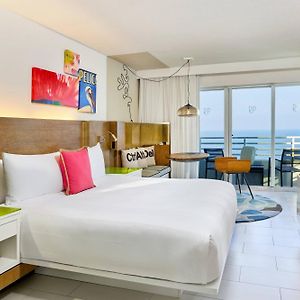 Zimmer mit Kingsize-Bett und mit Ozeanblick
