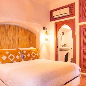 Standard Zimmer mit Kingsize-Bett