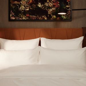 Standard Zimmer mit Kingsize-Bett