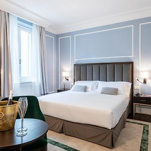 Standard Zimmer mit Kingsize-Bett