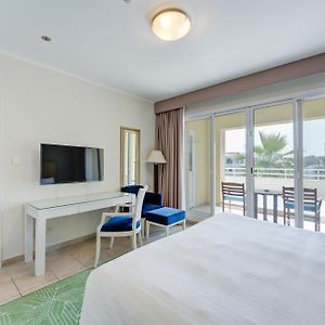 One-Bedroom Beach Apartment