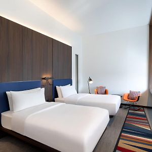 Zimmer mit zwei Einzelbetten