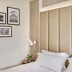 Standard Zimmer mit Kingsize-Bett