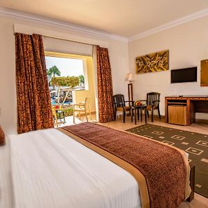 Superior Zimmer mit Kingsize-Bett