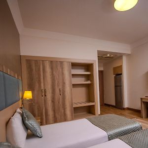 Deluxe Zimmer mit Kingsize-Bett