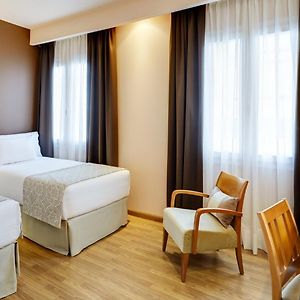 Zimmer mit zwei Einzelbetten