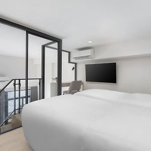Premier Duplex Studio
