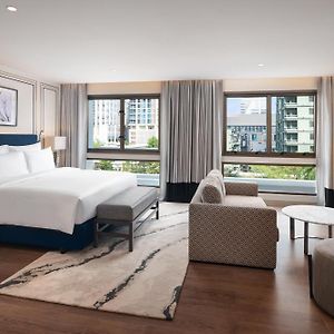 Deluxe Zimmer mit Kingsize-Bett