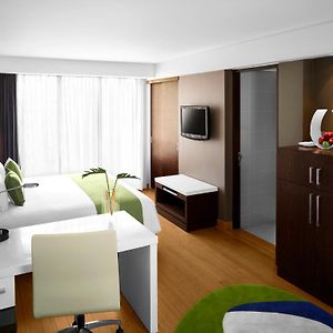 Deluxe Eck-Zimmer mit Kingsize-Bett