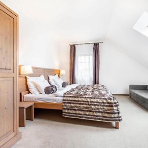 Standard Familien-Zimmer mit zwei Einzelbetten