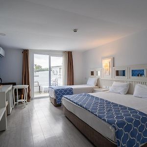 Standard Zimmer mit Kingsize-Bett