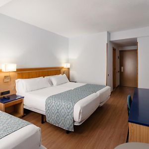 Dreibettzimmer