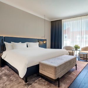 Deluxe Zimmer mit Kingsize-Bett