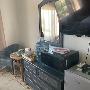 Zimmer mit Kingsize-Bett