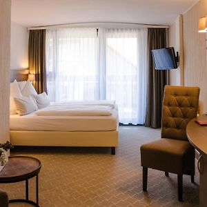 Standard Zimmer mit Kingsize-Bett