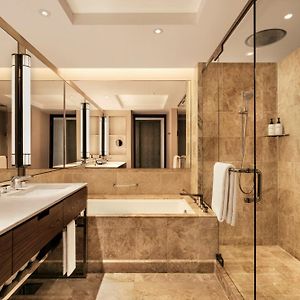 Grand Deluxe Zimmer mit zwei Einzelbetten