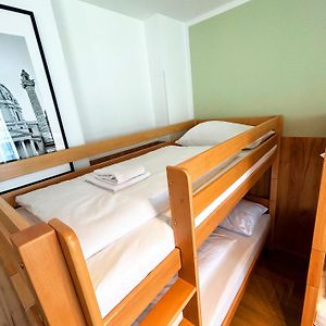 Zimmer mit 2 Zimmern