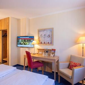 Standard Zimmer mit Kingsize-Bett