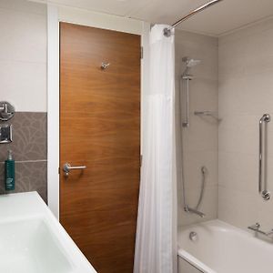 Zimmer mit zwei Einzelbetten