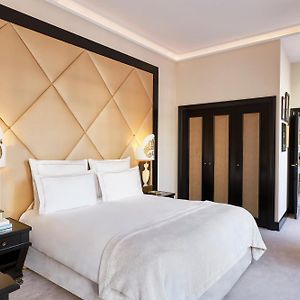 Deluxe Zimmer mit Kingsize-Bett