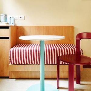 Standard Zimmer mit Zugang für Rollstuhlfahrer mit Kingsize-Bett