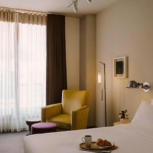 Zimmer mit Queensize-Bett