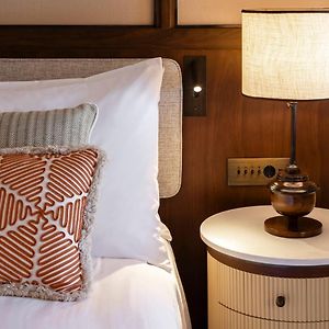 Deluxe Zimmer mit Kingsize-Bett