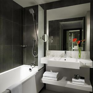 Eiffelturm Zimmer mit zwei Einzelbetten