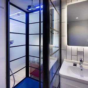 Standard Zimmer mit Kingsize-Bett