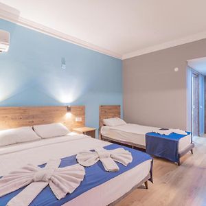 Standard Zimmer mit Kingsize-Bett