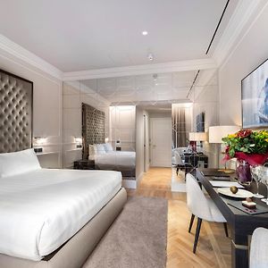Deluxe Zimmer mit Kingsize-Bett