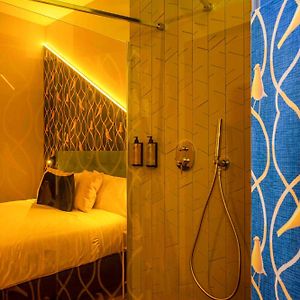 Deluxe Zimmer mit Kingsize-Bett