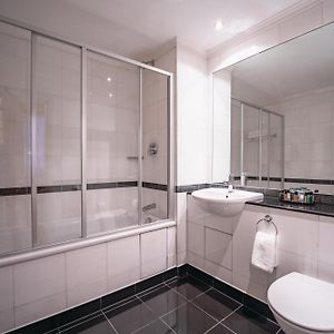 Deluxe Studio