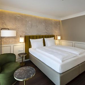 Deluxe Zimmer mit Kingsize-Bett