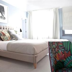 Superior Zimmer mit Kingsize-Bett