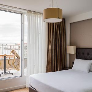 Deluxe Zimmer mit Kingsize-Bett