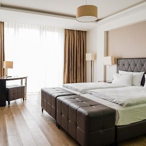 Homaris West Side (Adults Only)