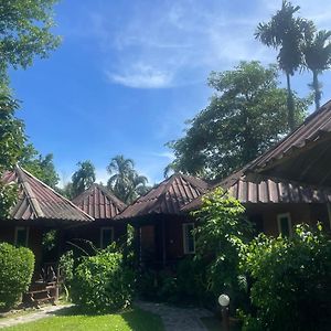 Deluxe Bungalow