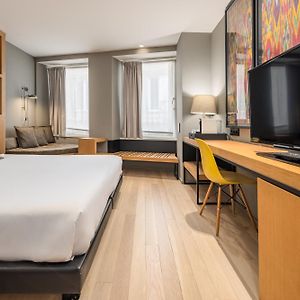 Familien-Zimmer mit Kingsize-Bett