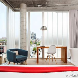 Superior Eck-Zimmer mit Kingsize-Bett
