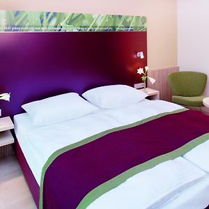Superior Zimmer mit Kingsize-Bett