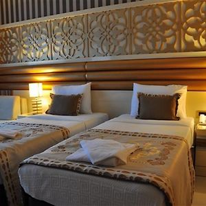 Standard Zimmer mit Kingsize-Bett