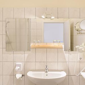 Zimmer mit zwei Einzelbetten