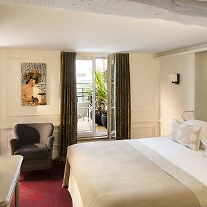 Zimmer mit Kingsize-Bett