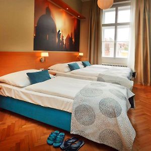 Dreibettzimmer