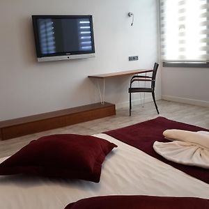 Deluxe Zimmer mit Kingsize-Bett im Nebengebäude