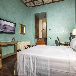 Deluxe Turm Zimmer mit Kingsize-Bett