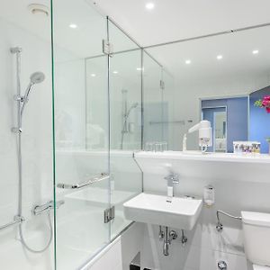 Standard Zimmer mit zwei Einzelbetten