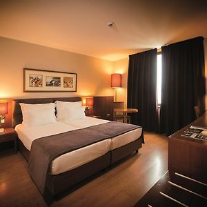 Zimmer mit zwei Einzelbetten