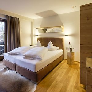 Superior Zimmer mit Kingsize-Bett